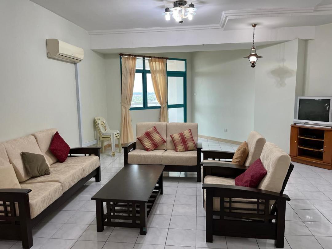 My Daily Homestay - Miri Times Square Quarto foto